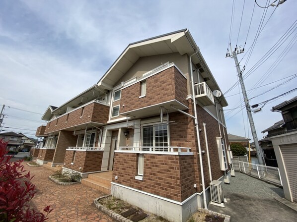 ポーシェガーデンの物件外観写真